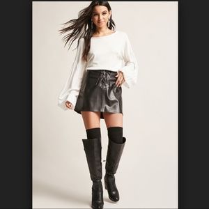 Balloon-Sleeve Contrast Waffle-Knit Top